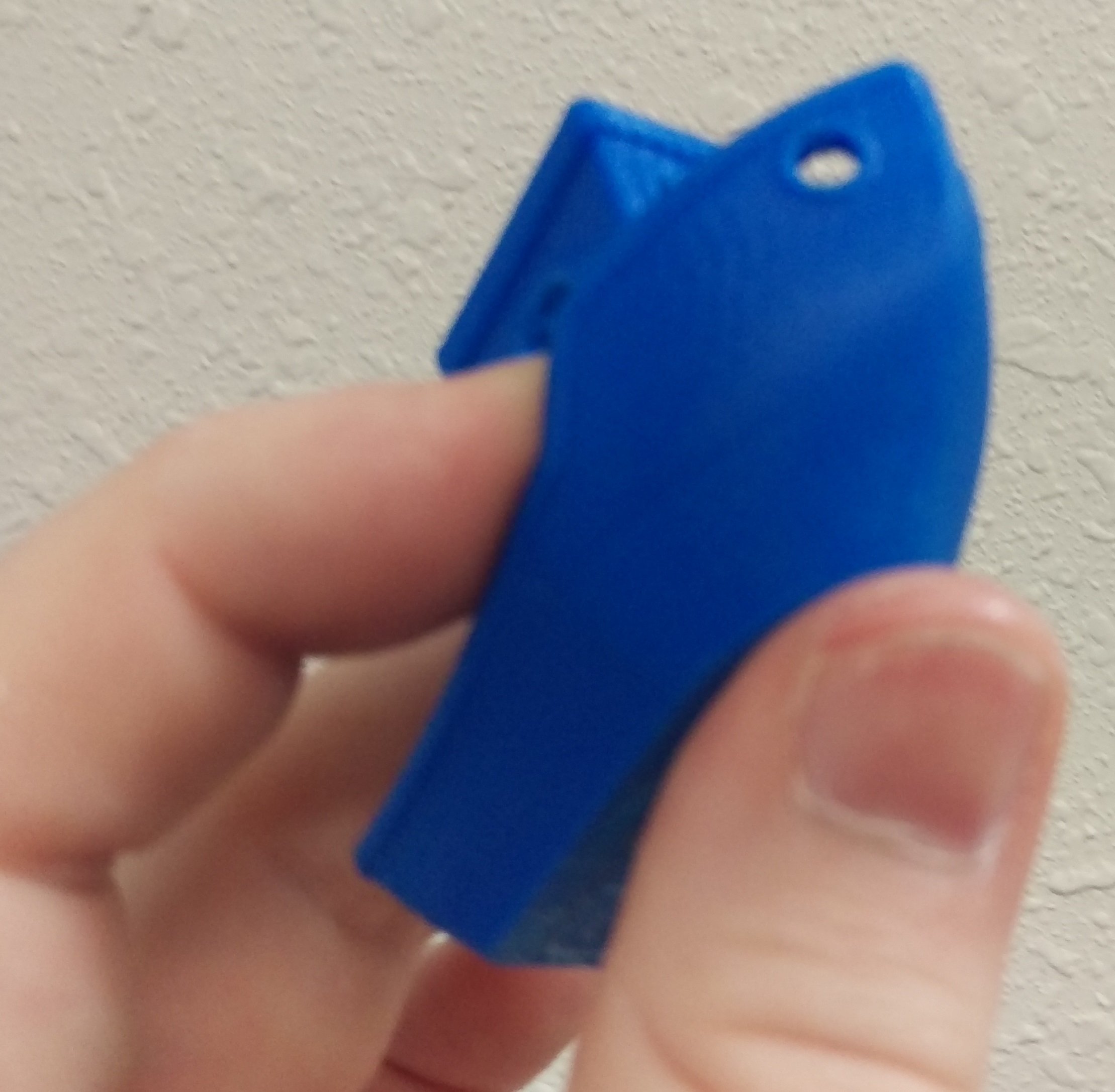 Final blue benchy, with no more visible white marks